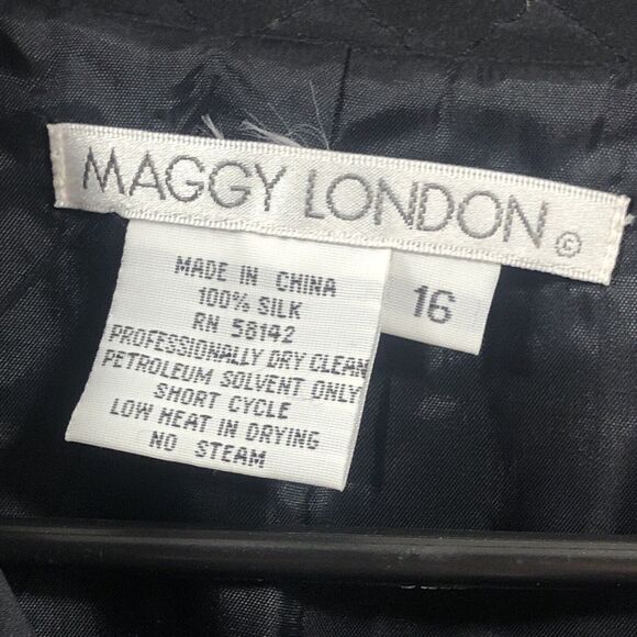Maggy London Quilted Silk Jacket Women Size 16 Embroidered Paisley Blazer Shaket - Picture 4 of 7
